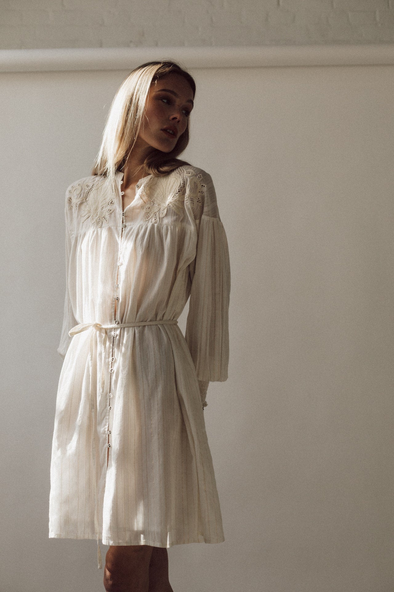 Mae dress white cotton embroidery