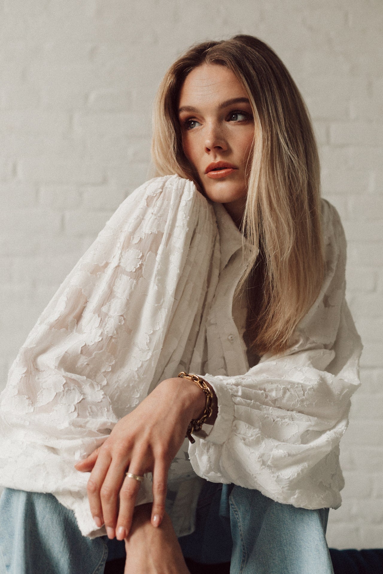 Ruby blouse white viscose embroidery