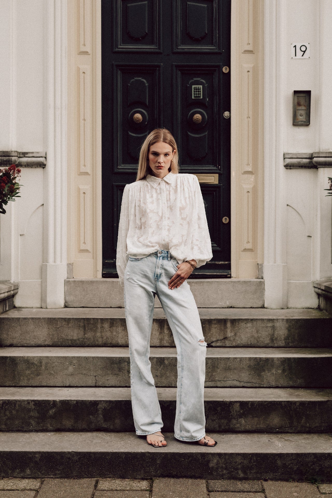 Ruby blouse white viscose embroidery
