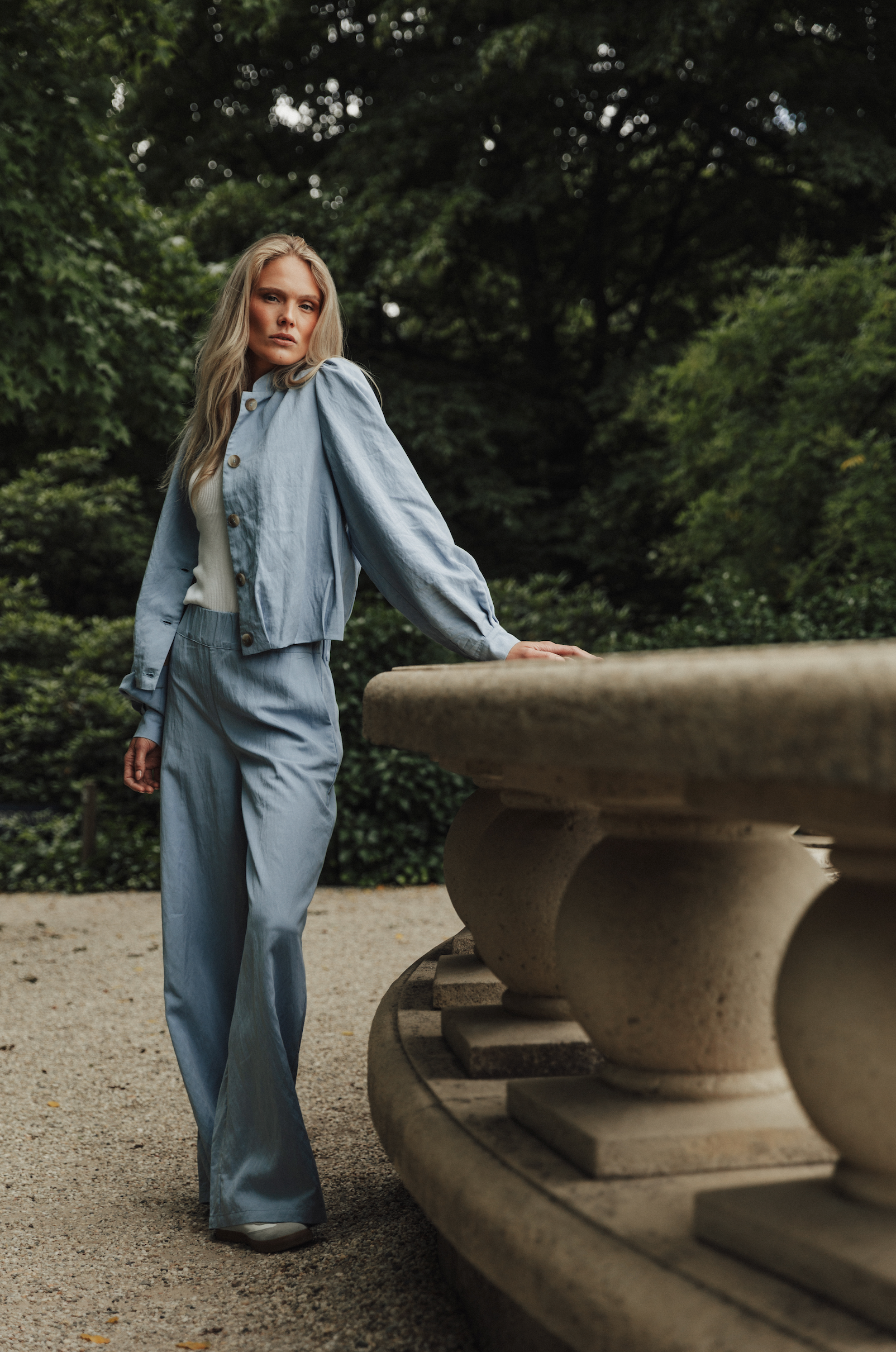 Honnete-atelier-Nina-trousers-lyocell-wideleg