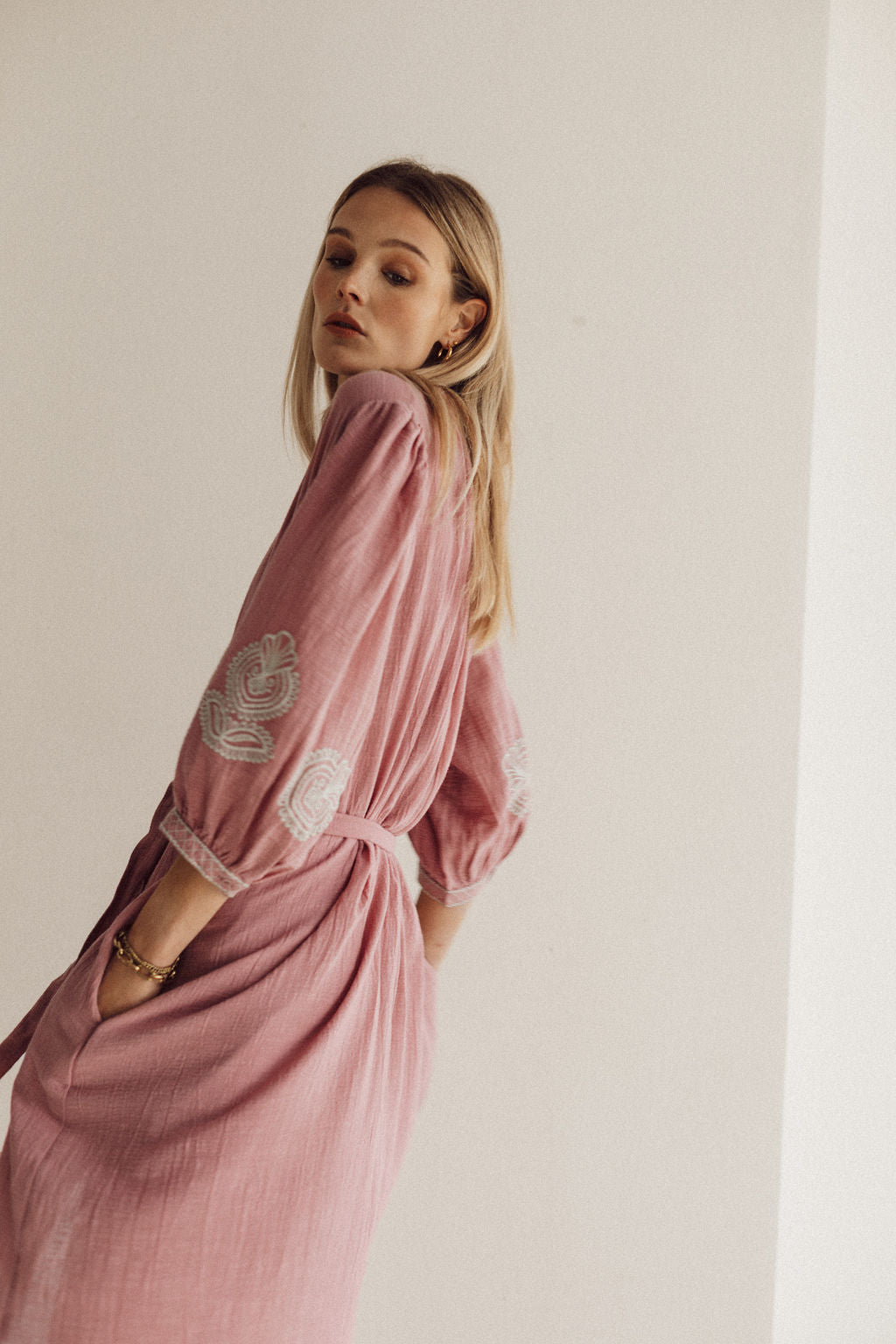 Sierra midi dress pink embroidery