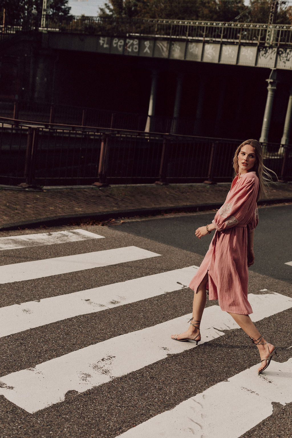 Sierra midi dress pink embroidery