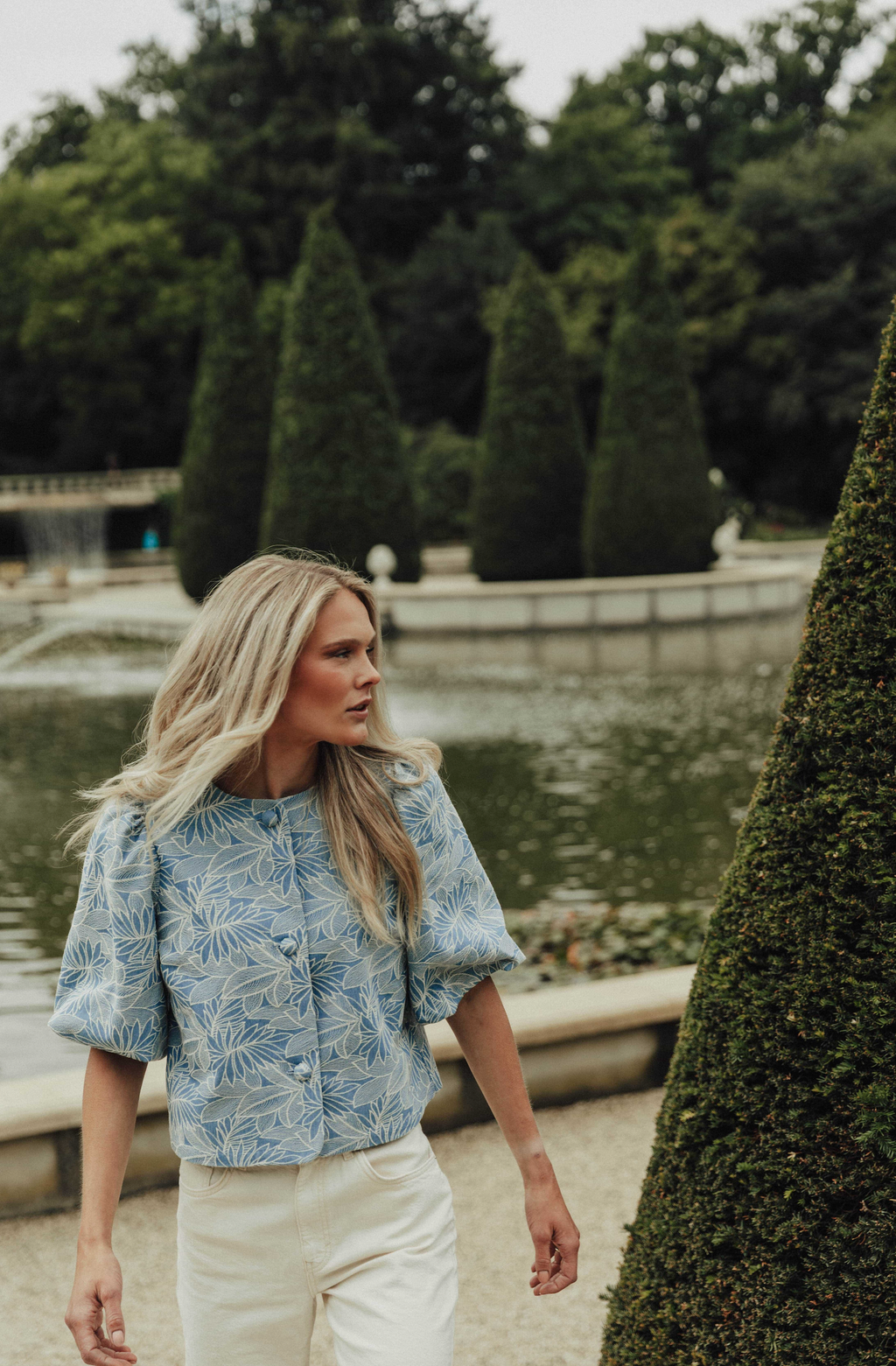 honnete-atelier-blouse-denim-blauw